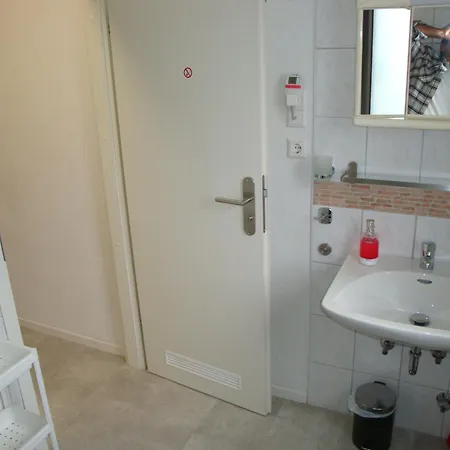 Cenet 1 Apartment